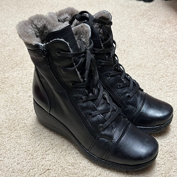 Shoes - European winter boots with fur lining